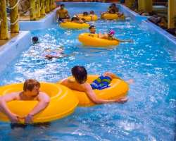 The park welcomes you with 3-4 foot waves on Wave pool which will double your excitement. While you want to relax in the water then you can have a rid